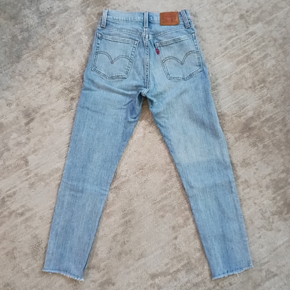 Levi's Wedgie Skinny Distressed Button Fly High Rise Jeans - Picture 4 of 7